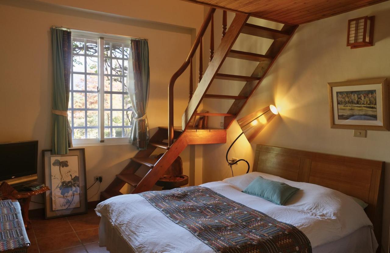 Wisdom Garden Home Stay Yuli Eksteriør bilde