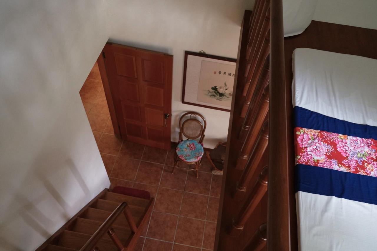 Wisdom Garden Home Stay Yuli Eksteriør bilde